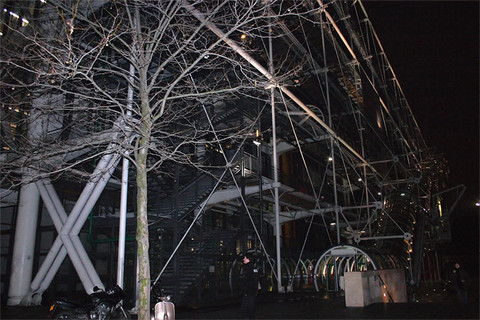 Beaubourg, devant le MK2